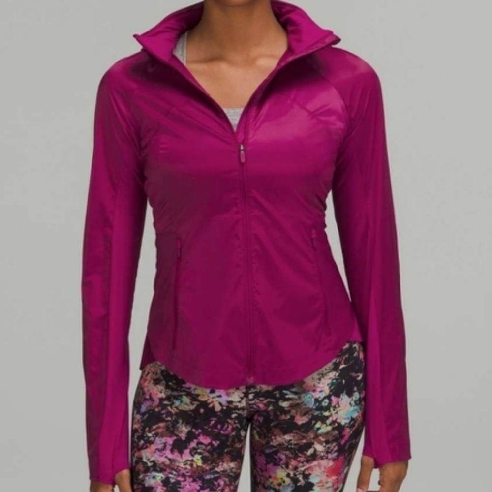 Lululemon Goal Smasher Jacjet In Magenta Size 8.